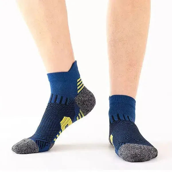 Chaussettes Randonnée Basses Respirantes – Confort & Maintien Quotidien - Randocyte portées avec confort.