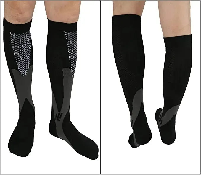 Chaussette Randonnée Longue Unisexe - PressionX en coton respirant, couleur noire avec texture douce.